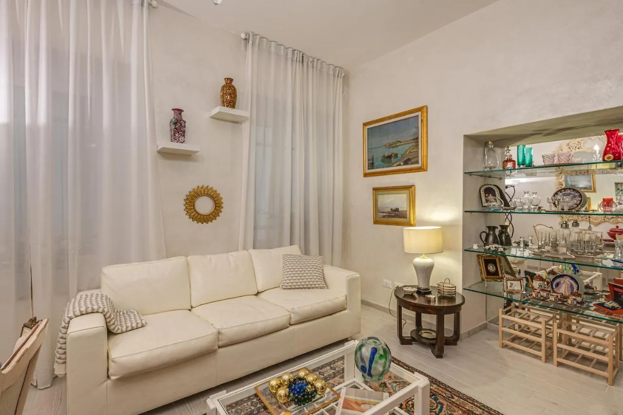 Tintori Place Florence Apartment